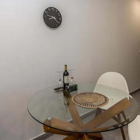 Mayan * Puerto del Carmen